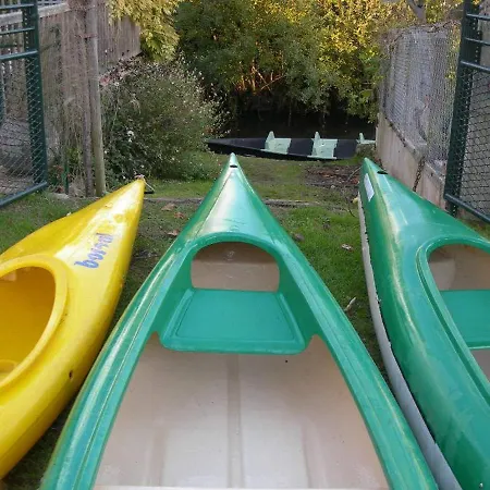 Maison Au Cœur Du Marais Poitevin Avec Barques, Canoës, Pédalo Et Vélos включены - Fr-1-426-147 Damvix