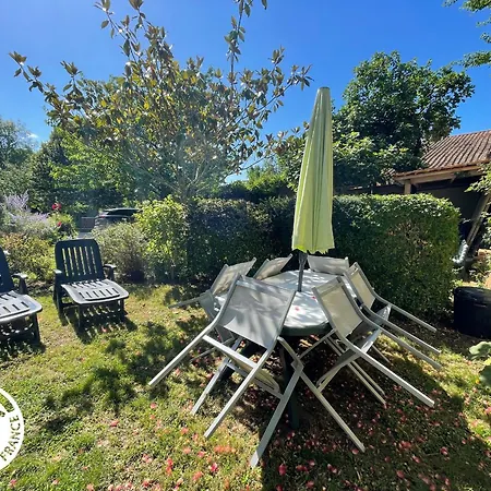 Maison Au Cœur Du Marais Poitevin Avec Barques, Canoës, Pédalo Et Vélos включены - Fr-1-426-147 * Damvix